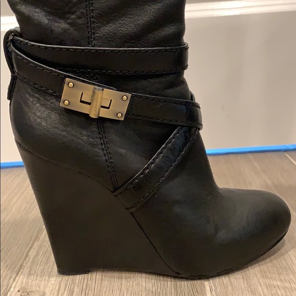 BCBGMAXAZRIA Remy Wedge Boot - Picture 7 of 8